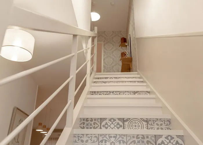 Atlantic Selection - Un Sejour A La Sharon *