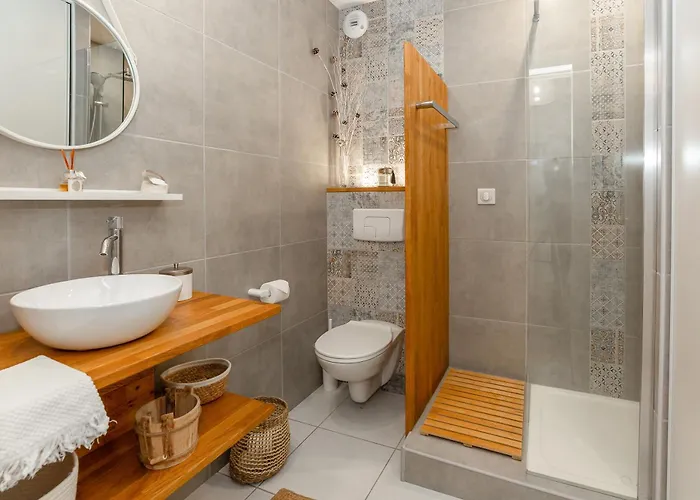 Atlantic Selection - Un Sejour A La Sharon *